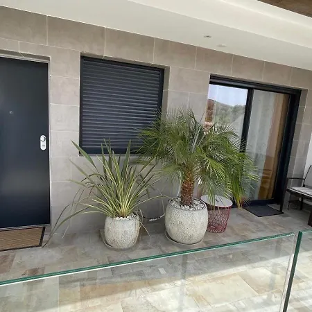 Seaview Mediterranean Duplex, Appartement *